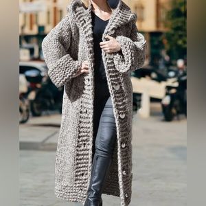 Gray Women's Sweater NEW w/o tags